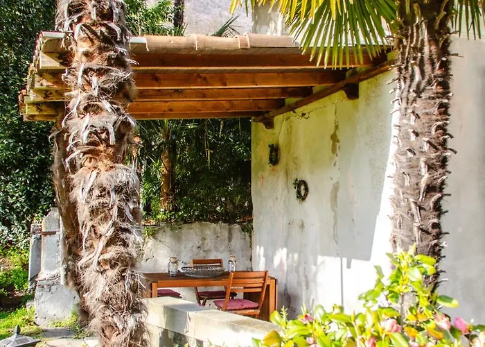 Bed & Blessing / Casa Borgo Pensjonat Locarno