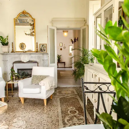 Bed & Blessing / Casa Borgo Locarno