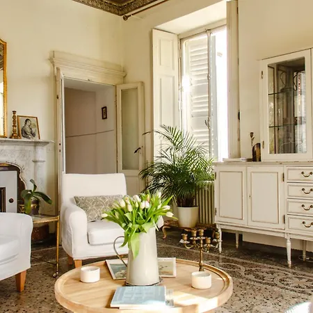 Bed & Blessing / Casa Borgo Gasthuis