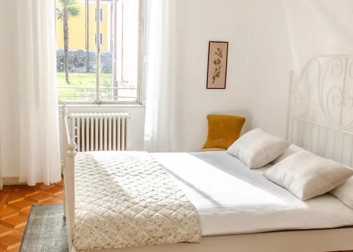 招待所 Bed & Blessing / Casa Borgo 洛迦诺